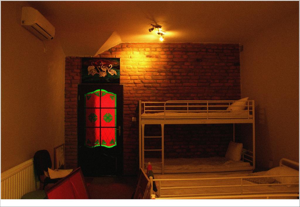 Hostel Egan อุชโฮรอด ห้อง รูปภาพ